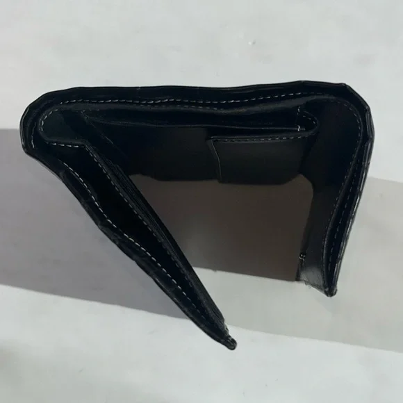 Authentic TOD’S Black Alligator Leather Tri-Fold Wallet